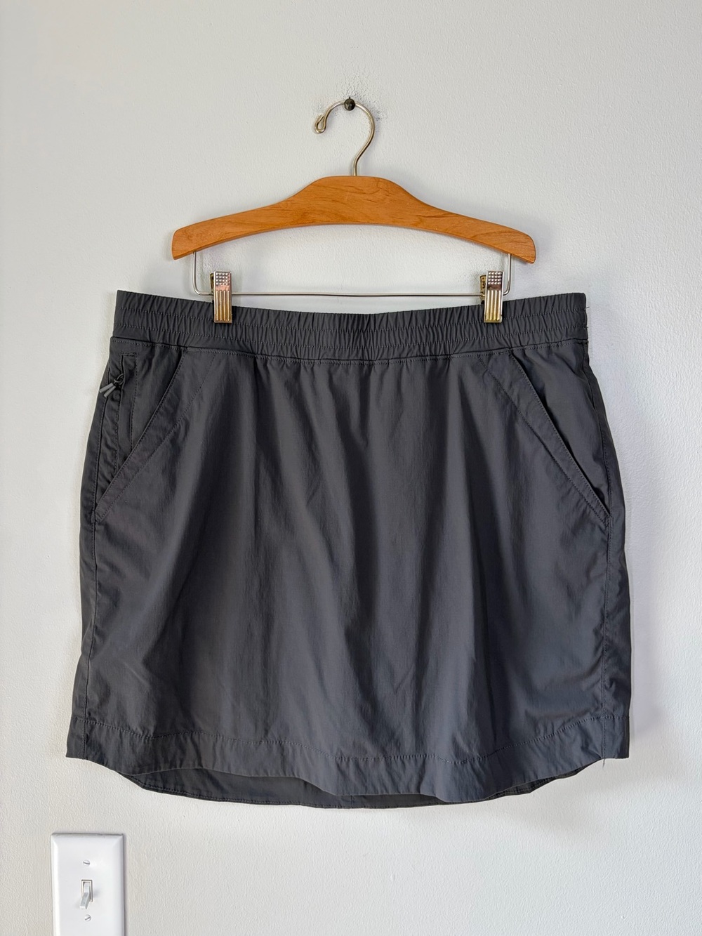 Alaskan Hardgear Duluth Gray Access Point Athletic Pull On Skirt Skort Outdoor